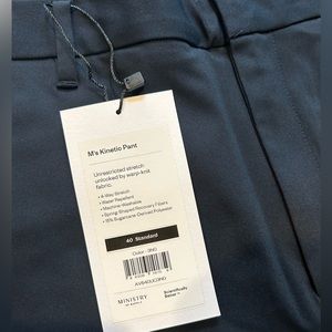 Men’s Navy Kinetic Dress Pants 40R Standard